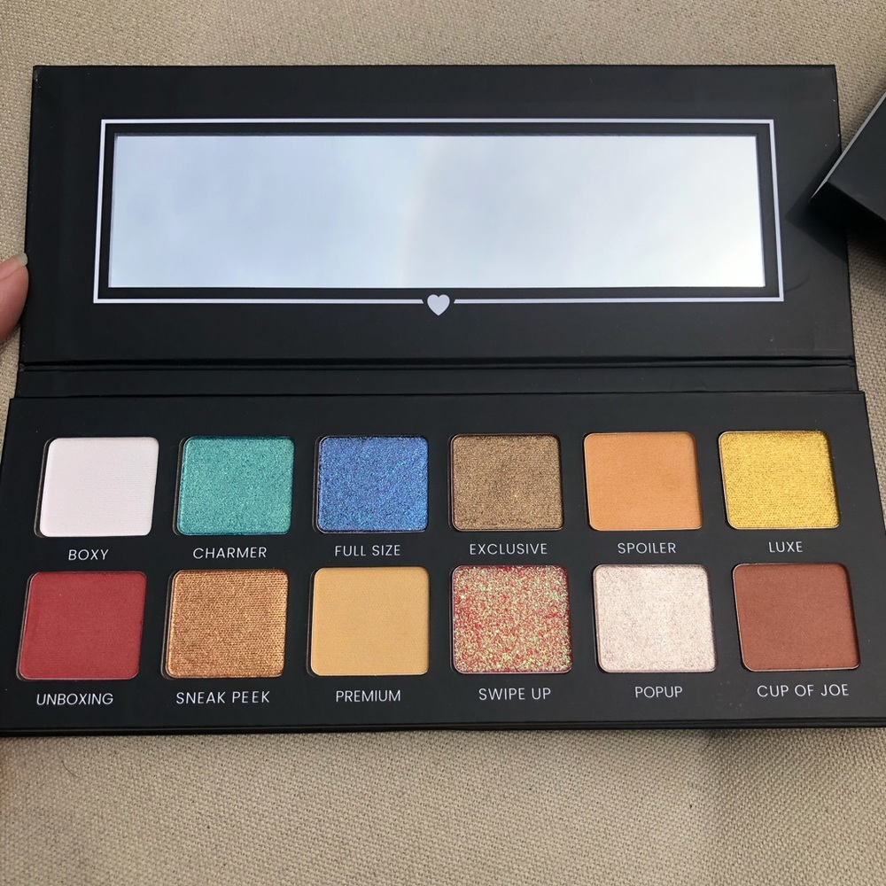 Boxycharm eyeshadow pallet